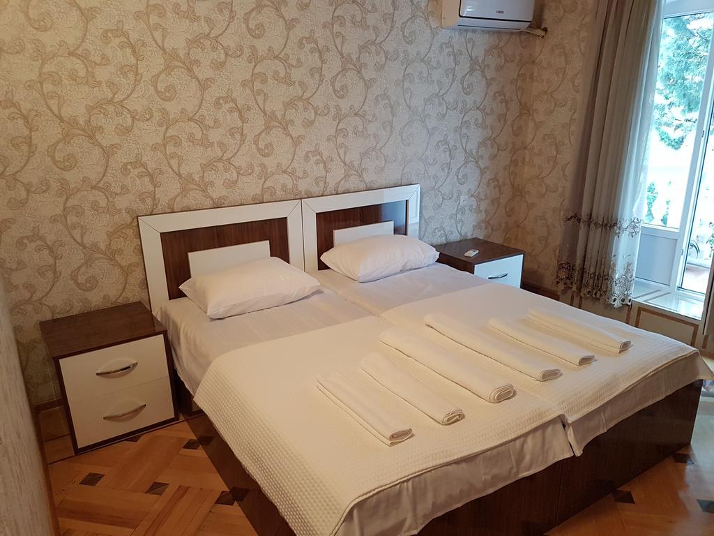 Marco Polo Hotel Koetaisi Buitenkant foto
