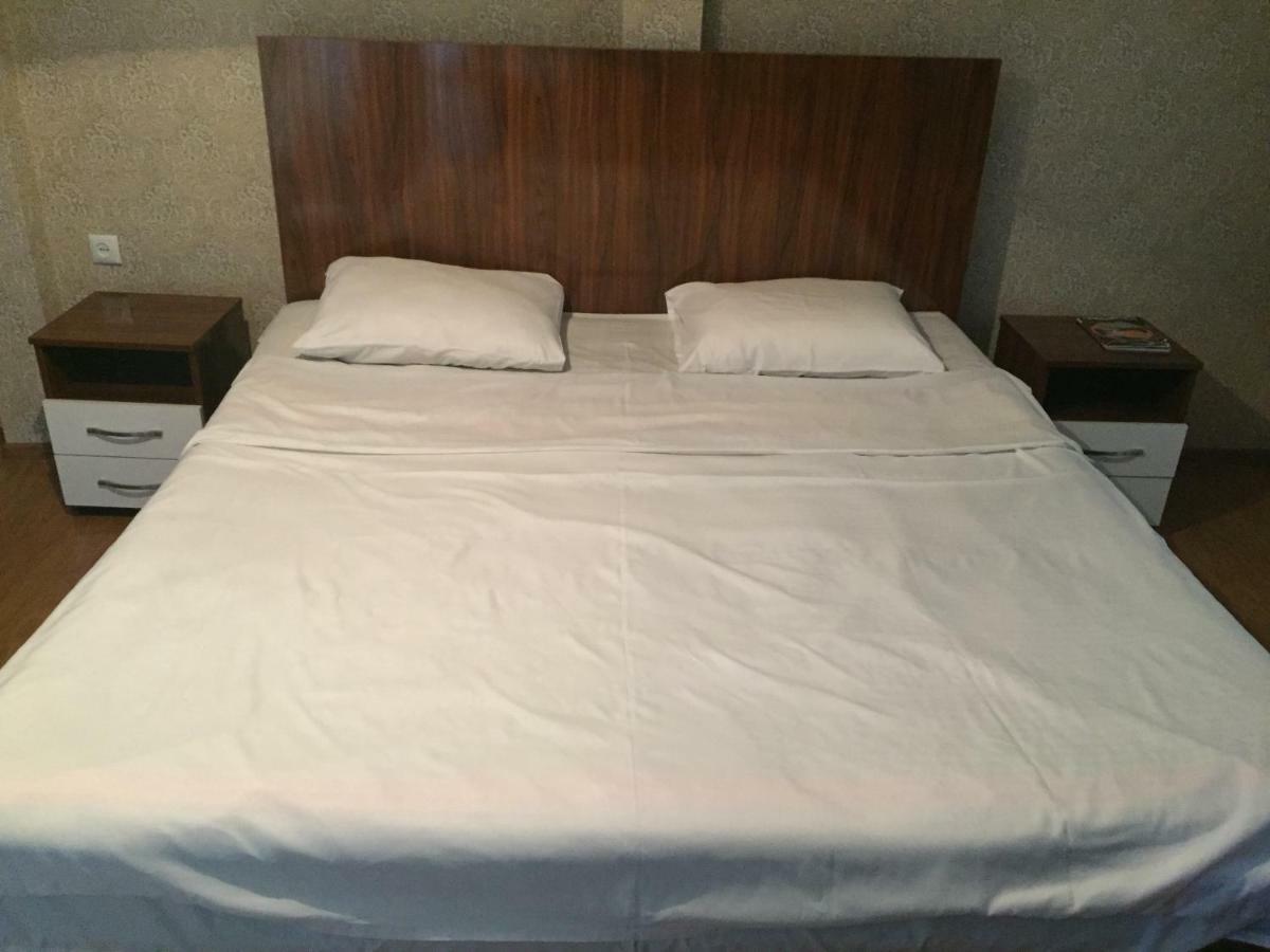 Marco Polo Hotel Koetaisi Buitenkant foto